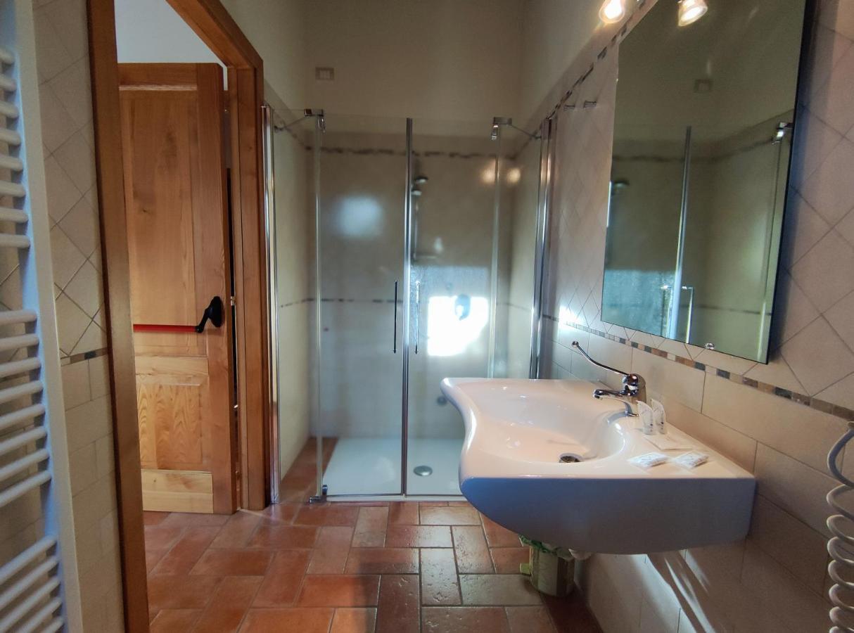 Tenuta Delle Rose - Country House Piane Bagian luar foto